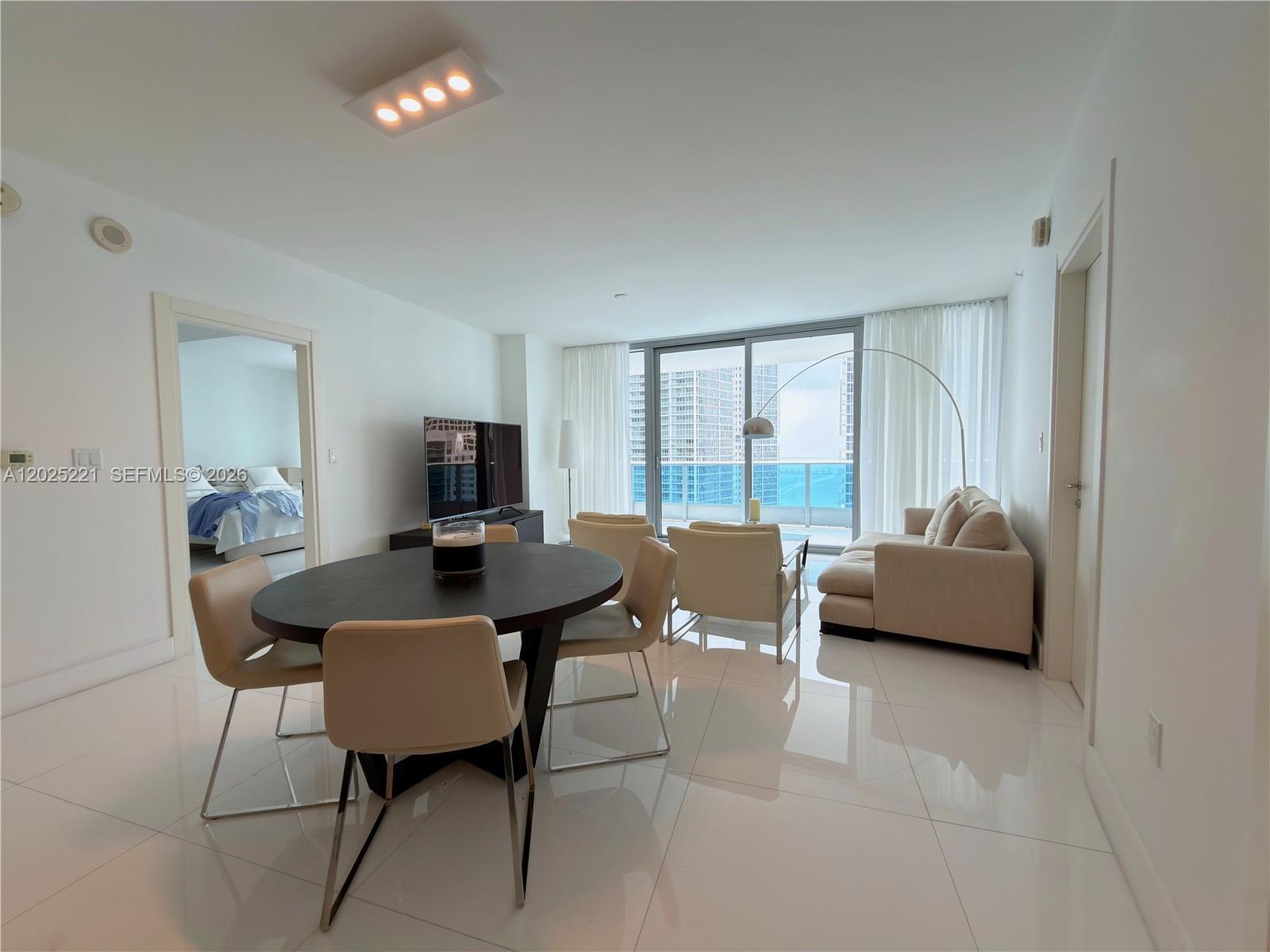 200 Biscayne Boulevard Way