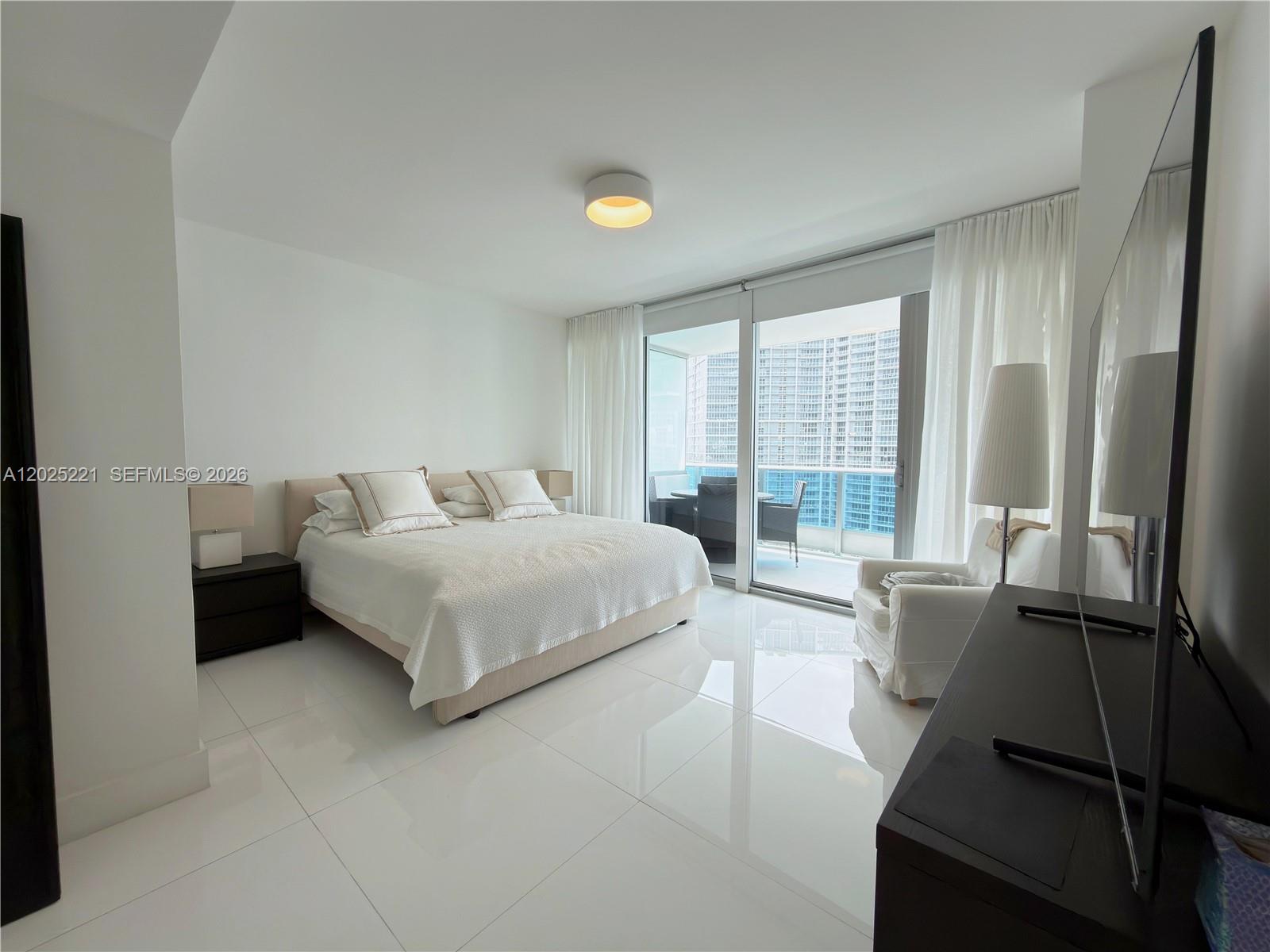 200 Biscayne Boulevard Way