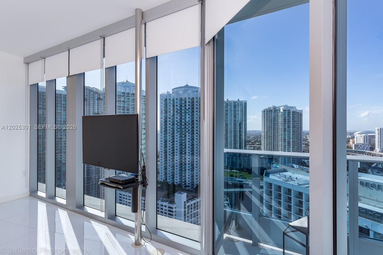 200 Biscayne Boulevard Way