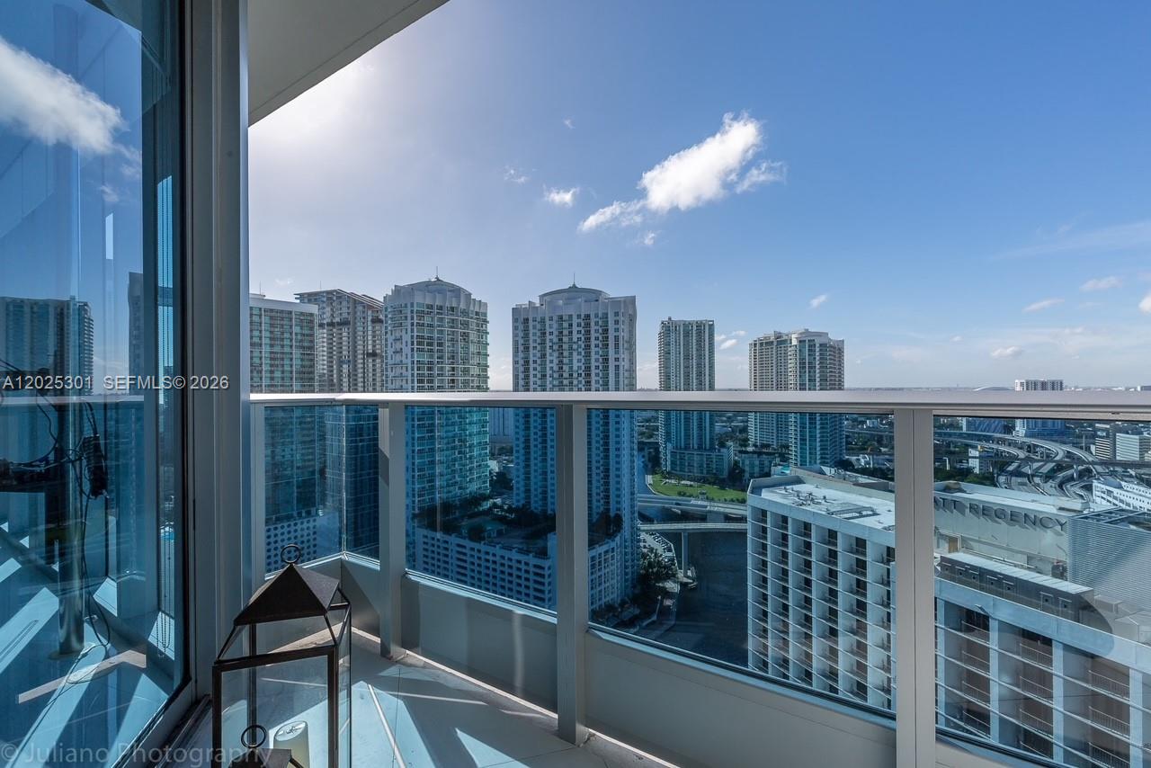 200 Biscayne Boulevard Way