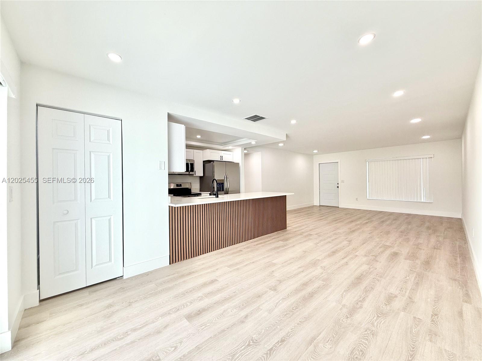 10209 SW 20th Terrace