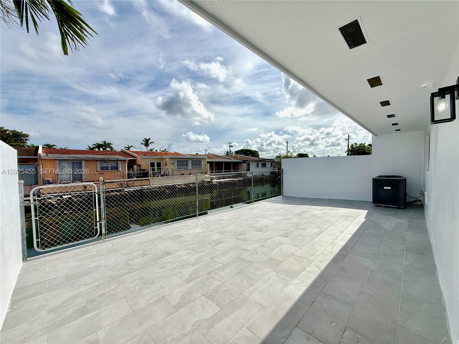 10209 SW 20th Terrace