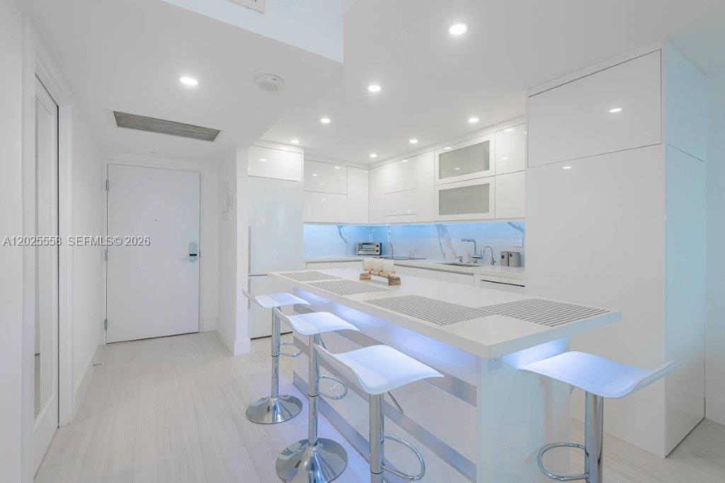 2301 Collins Avenue