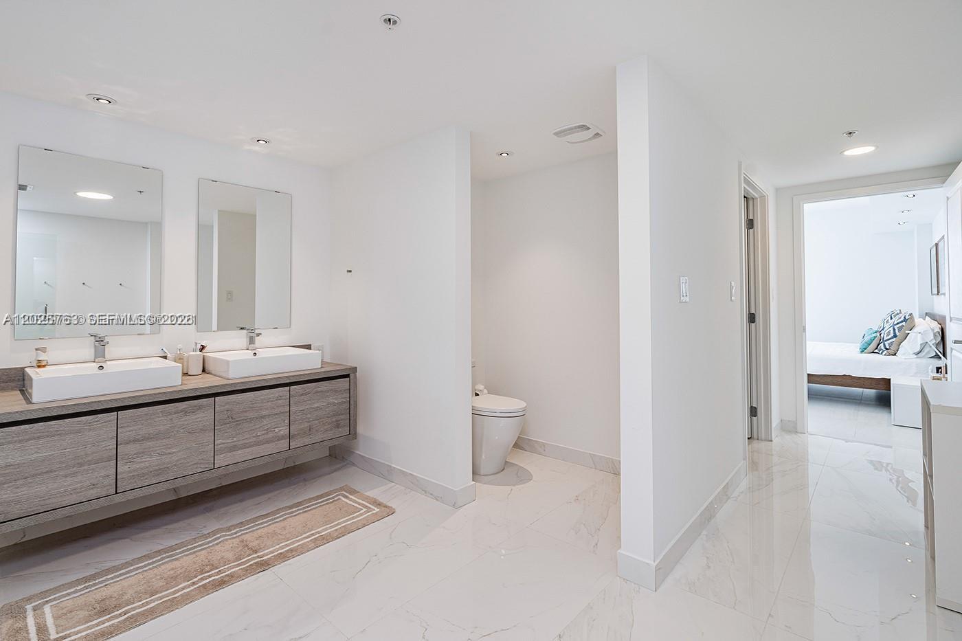 400 Sunny Isles Boulevard