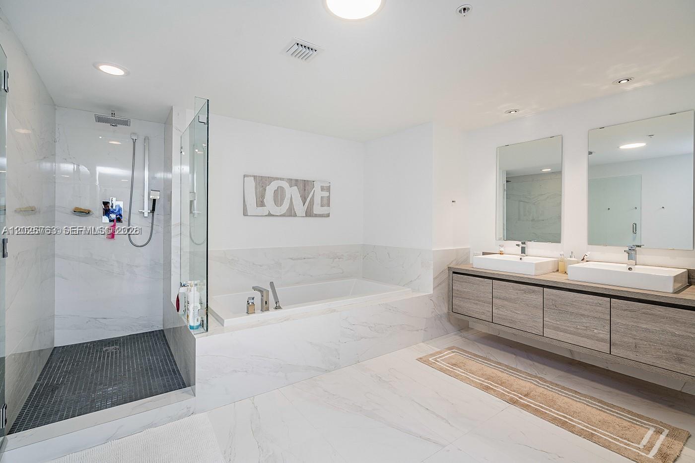 400 Sunny Isles Boulevard