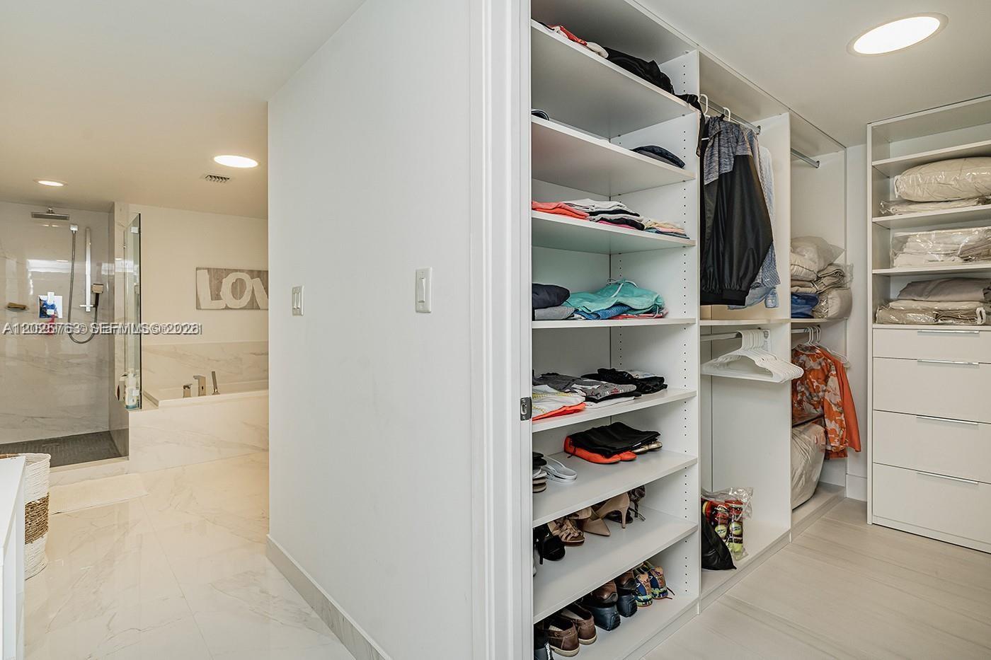 400 Sunny Isles Boulevard