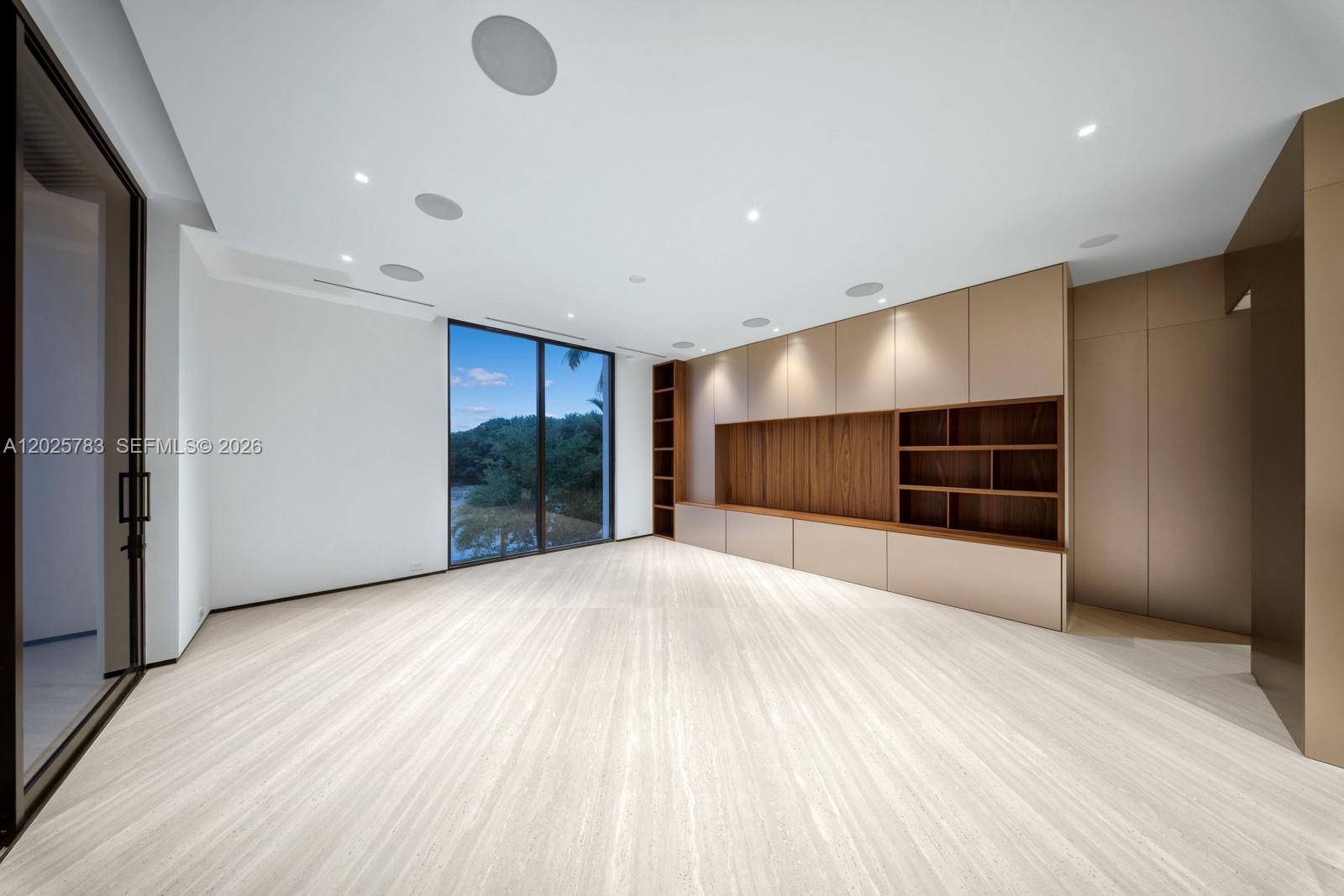 6941 Sunrise Court