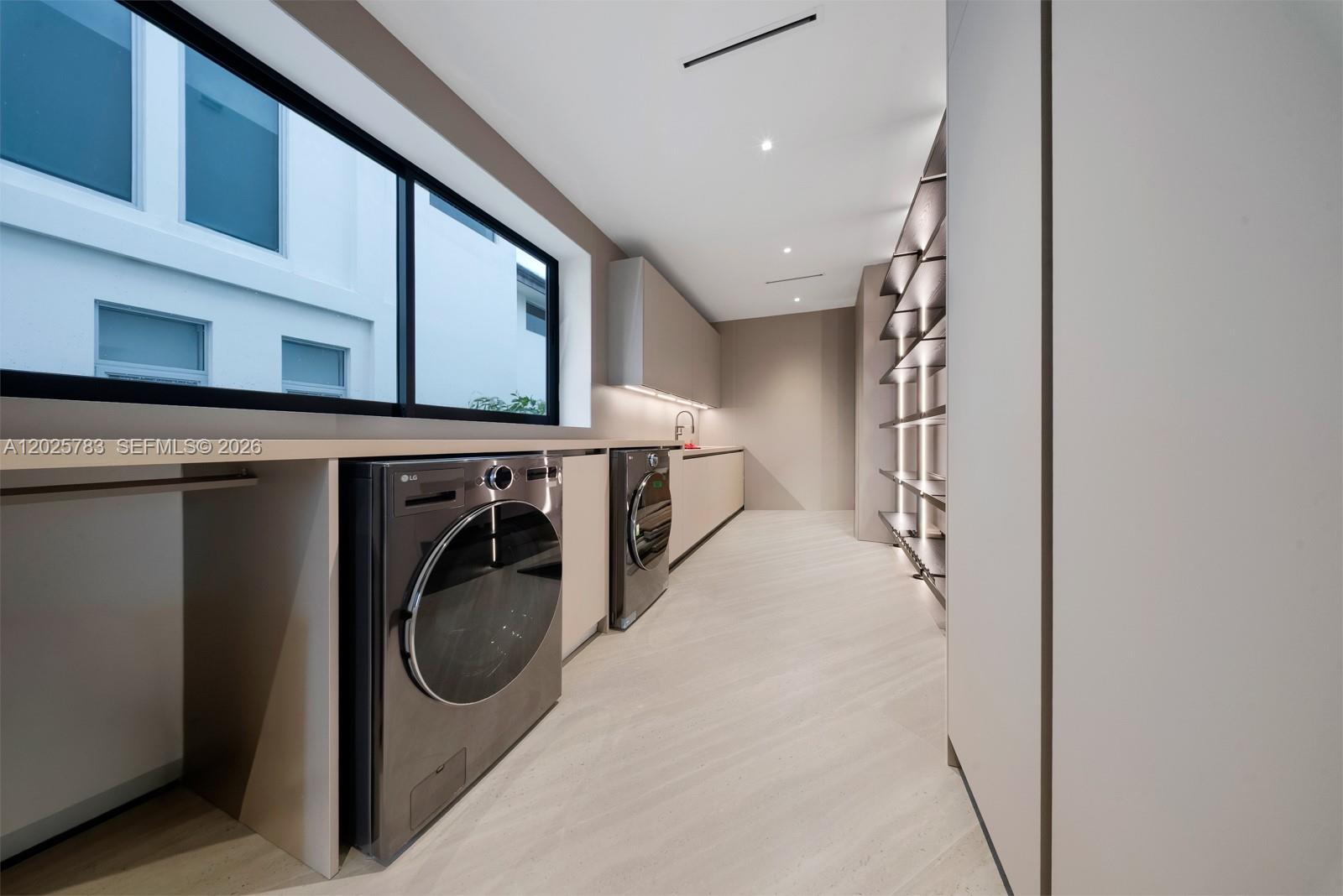 6941 Sunrise Court