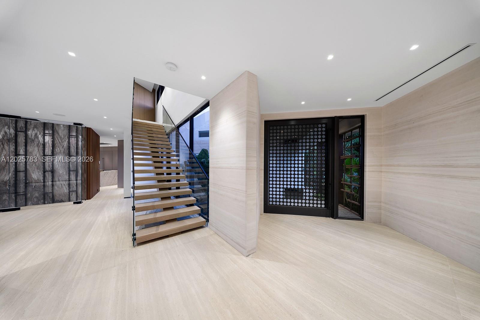 6941 Sunrise Court