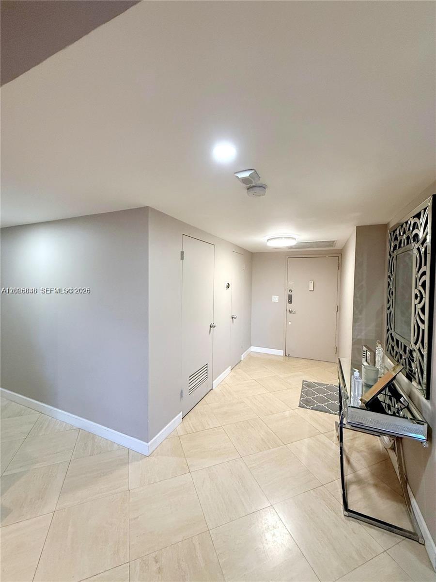 800 NE 195th Street