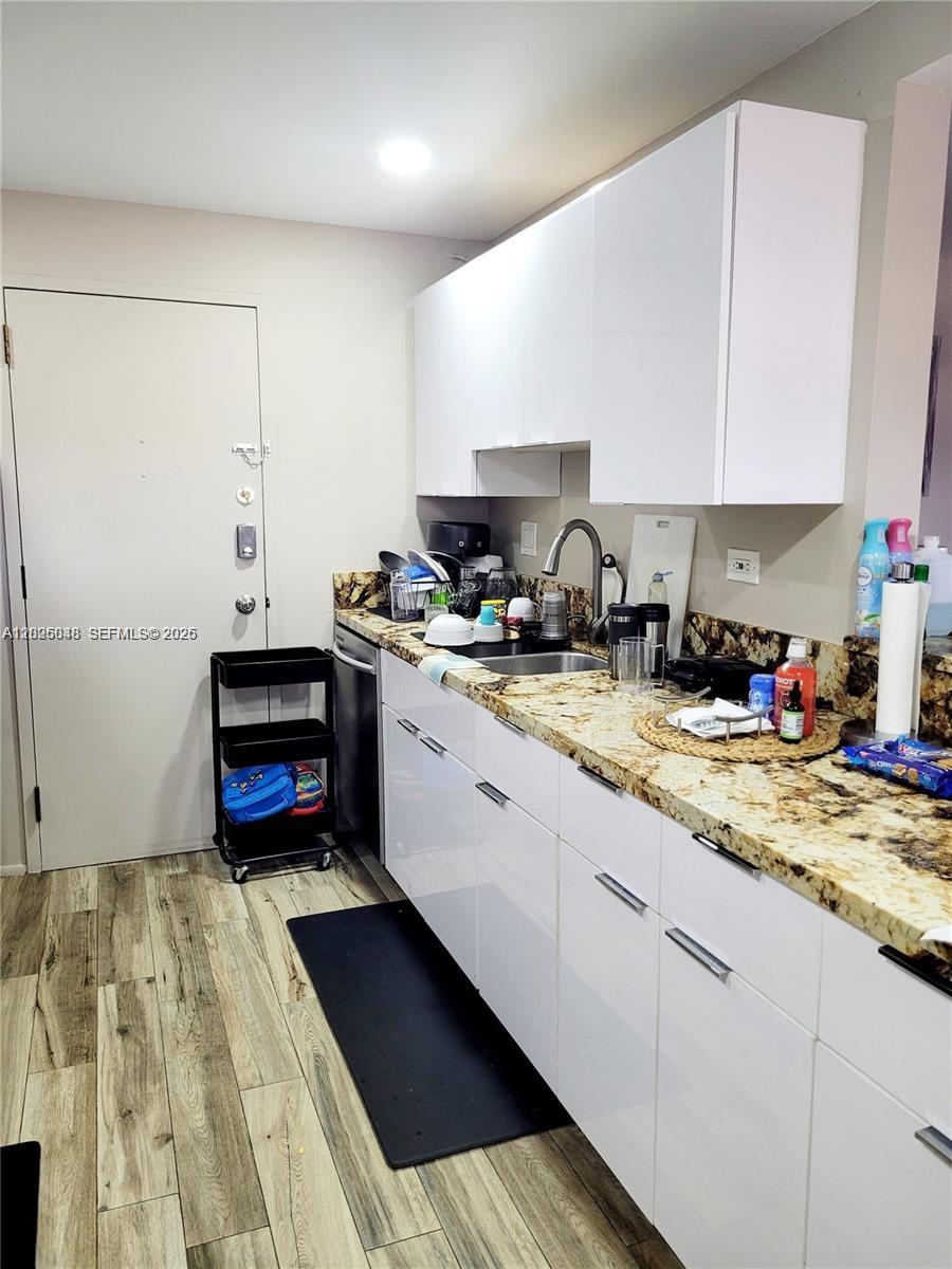 800 NE 195th Street