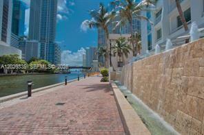 31 SE 5th Street
