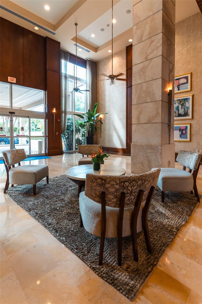 19501 W Country Club Drive