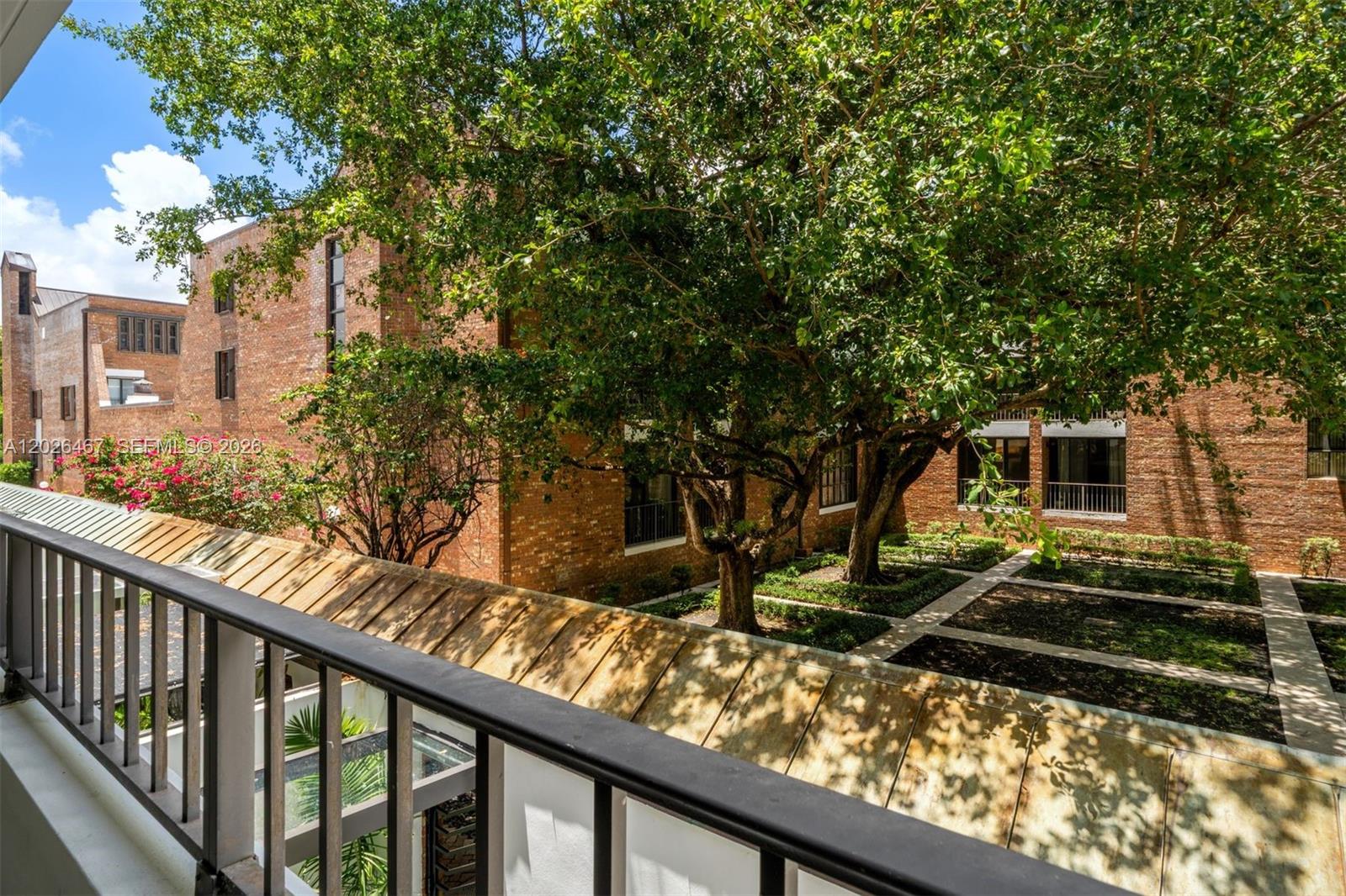10659 NE Quaybridge Court