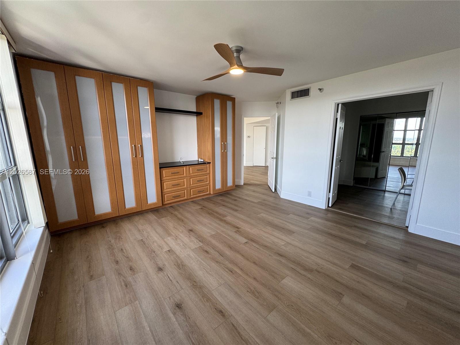 3530 Mystic Pointe Drive