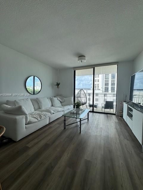 1300 Ponce De Leon Boulevard