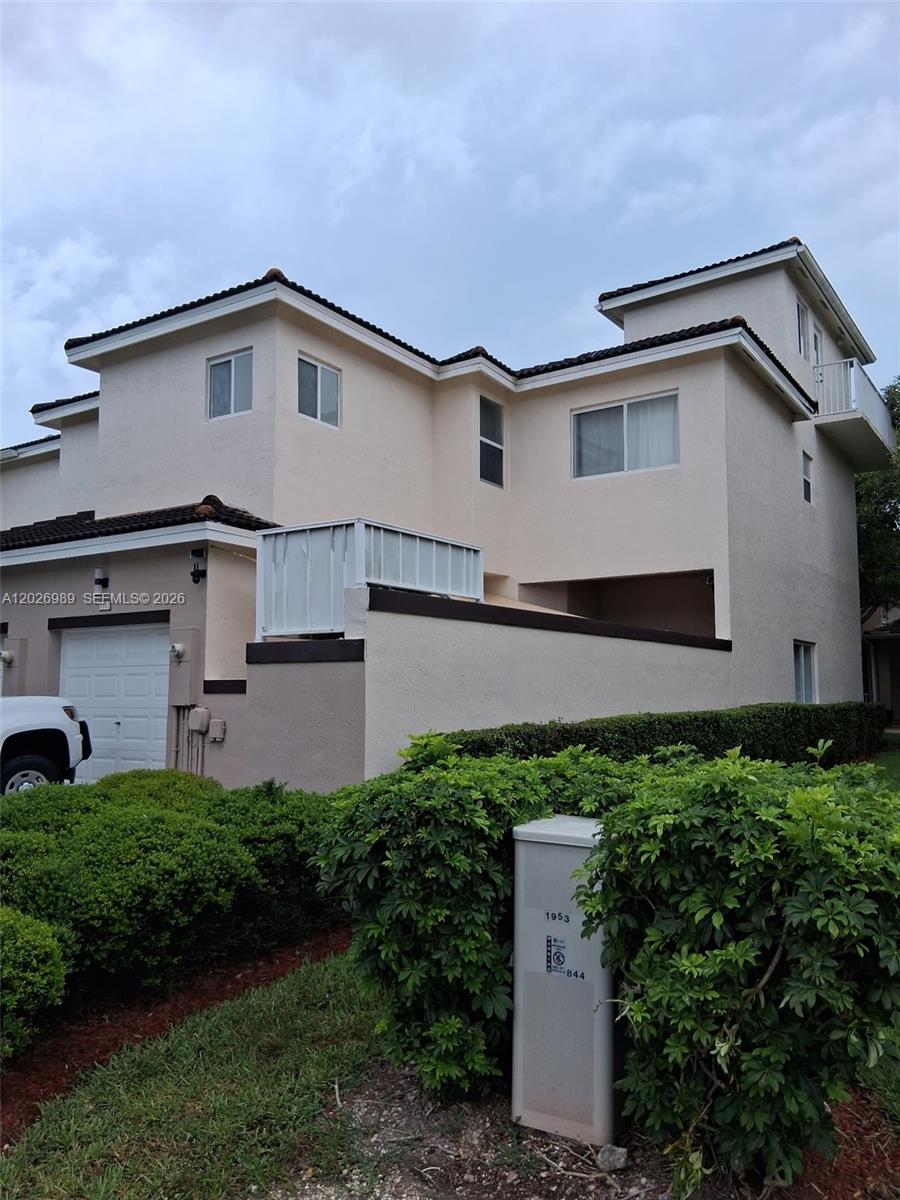 1953 SE 24th Avenue