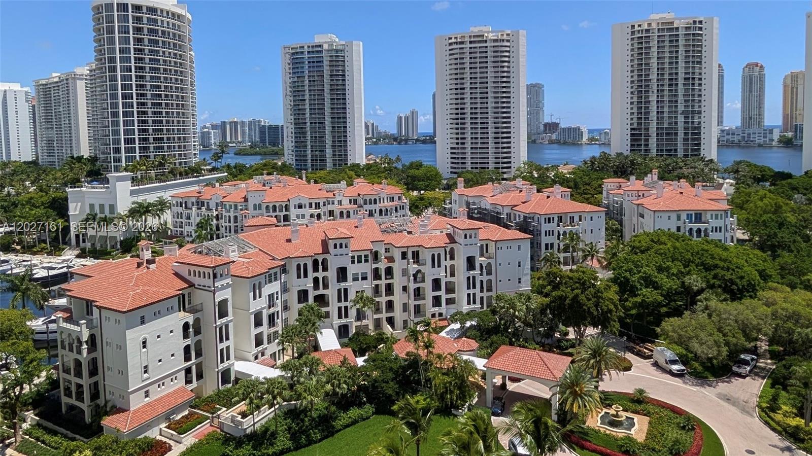 2000 Island Boulevard