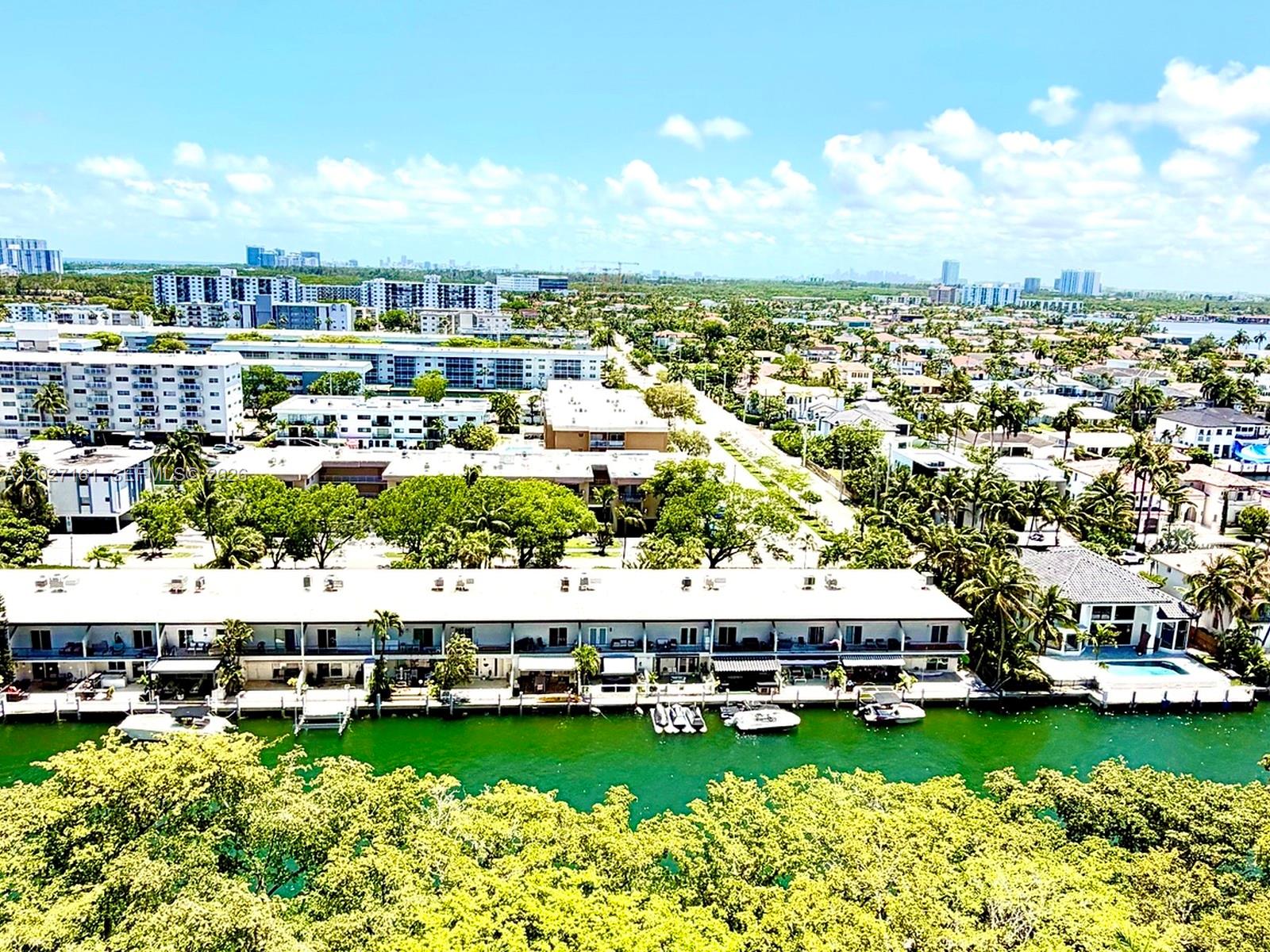 2000 Island Boulevard