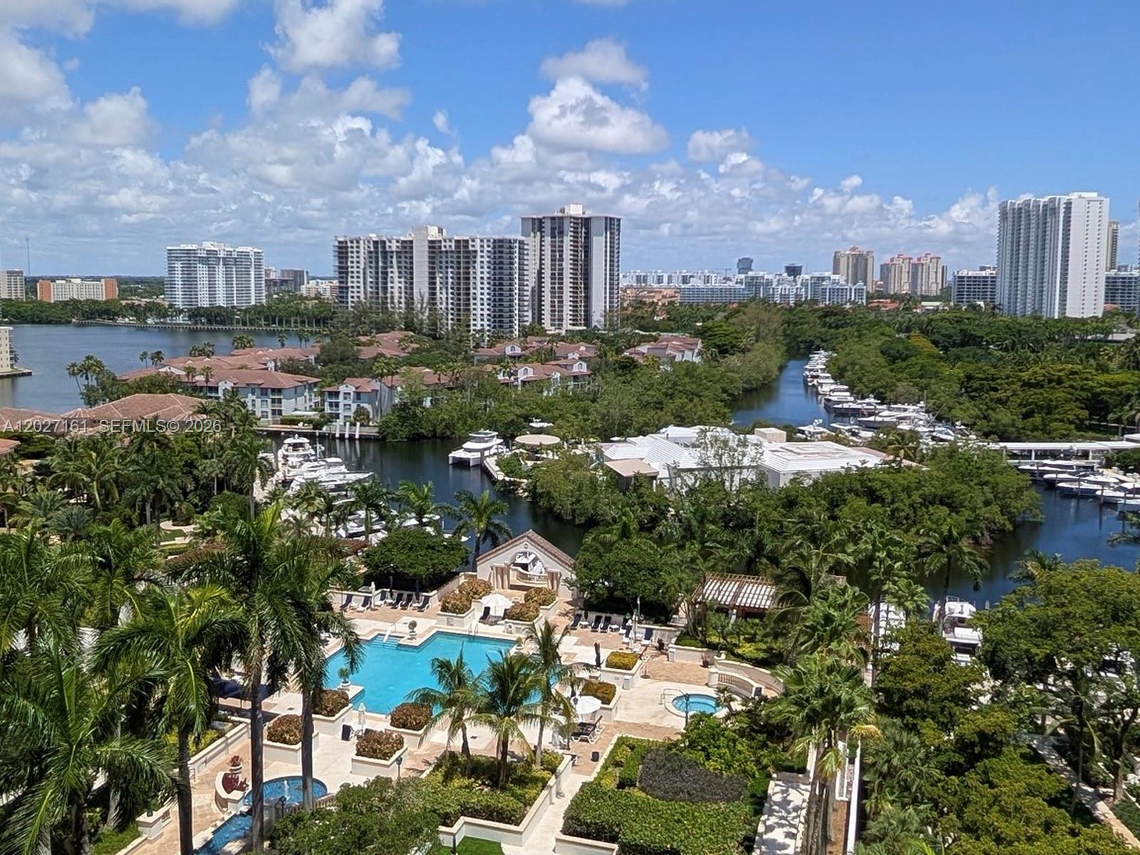2000 Island Boulevard