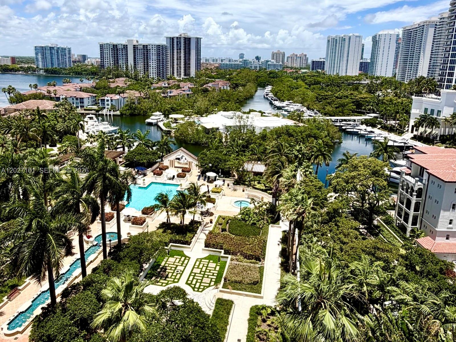2000 Island Boulevard