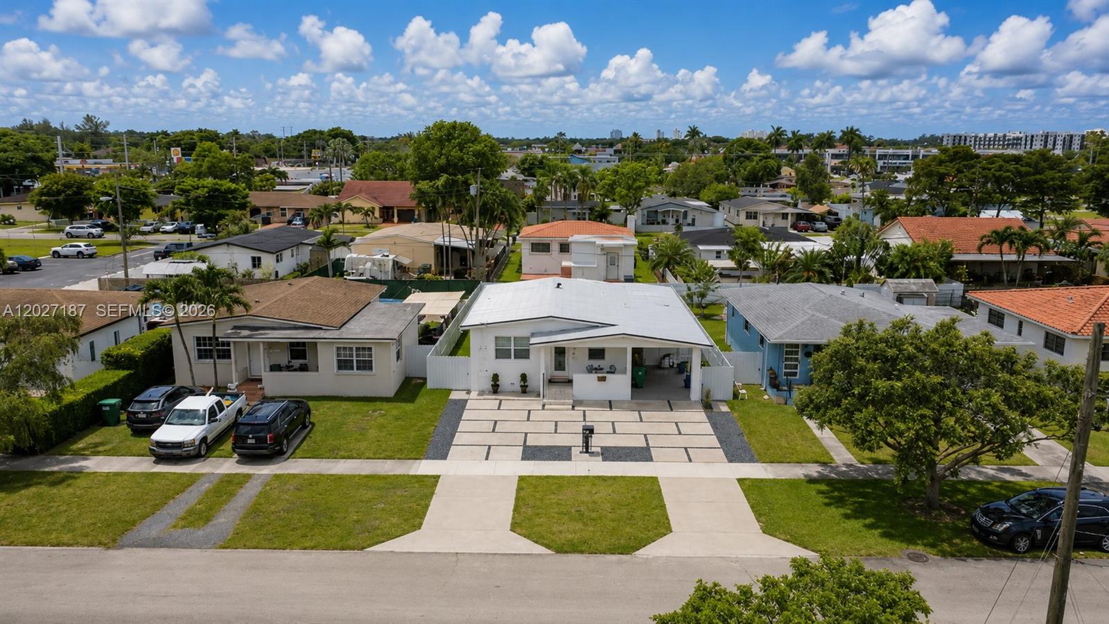 6748 SW 38th Street