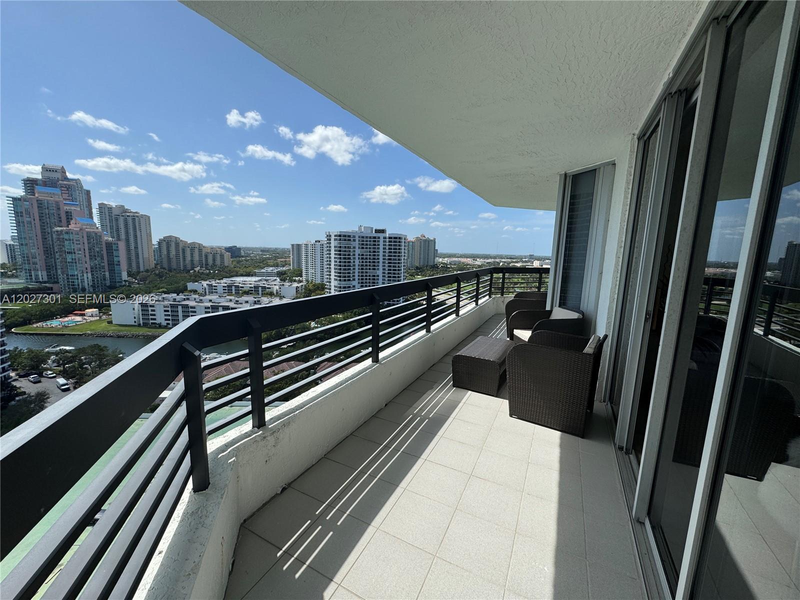 3500 Mystic Pointe Drive