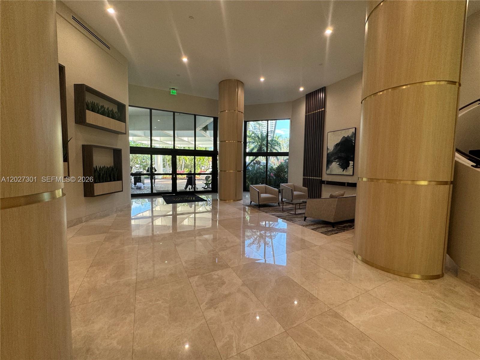 3500 Mystic Pointe Drive