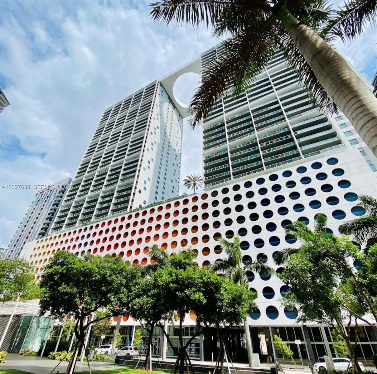 500 Brickell Avenue