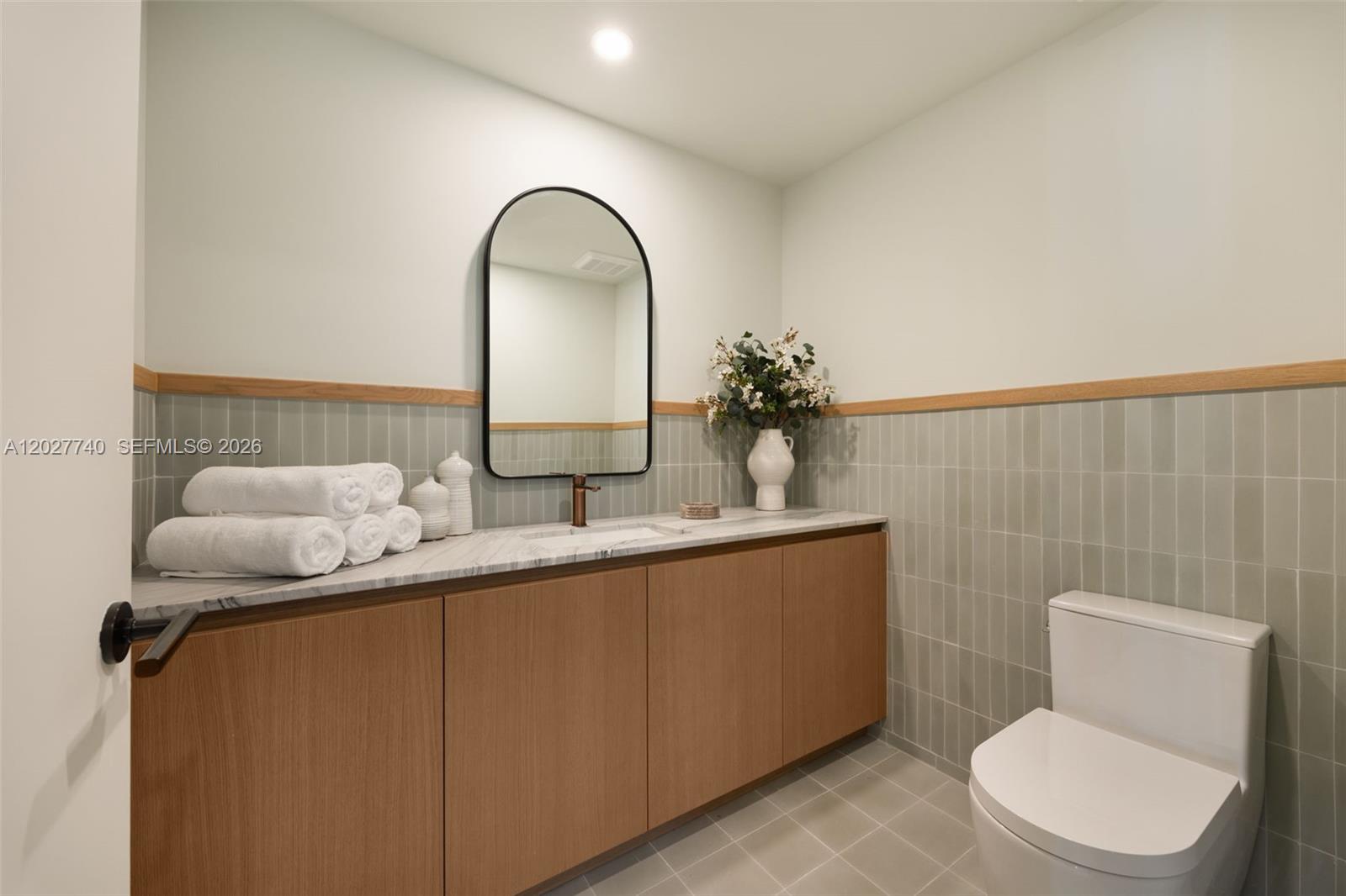 1177 Kane Concourse