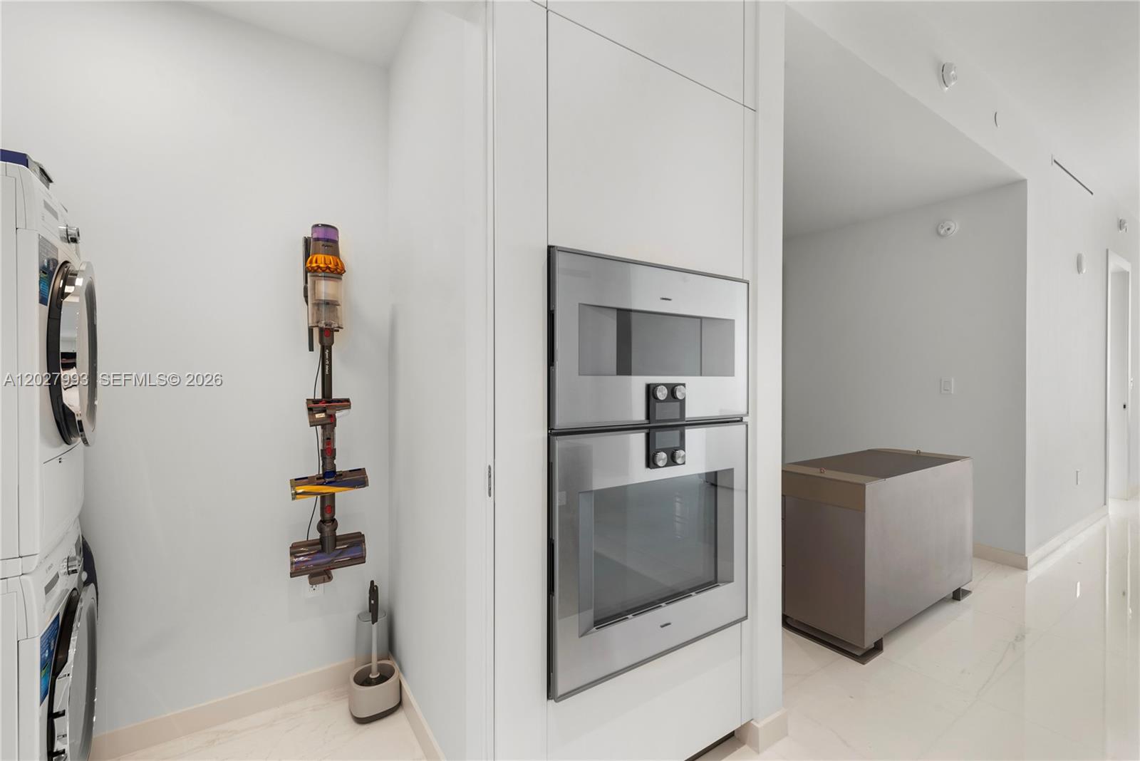 300 Biscayne Boulevard Way