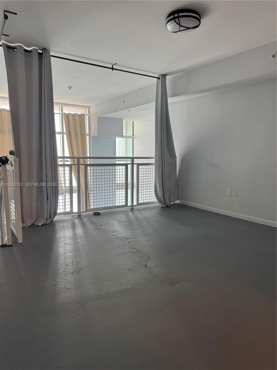 253 NE 2nd Street