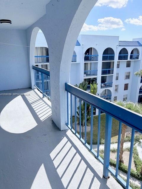 9460 Fontainebleau Boulevard