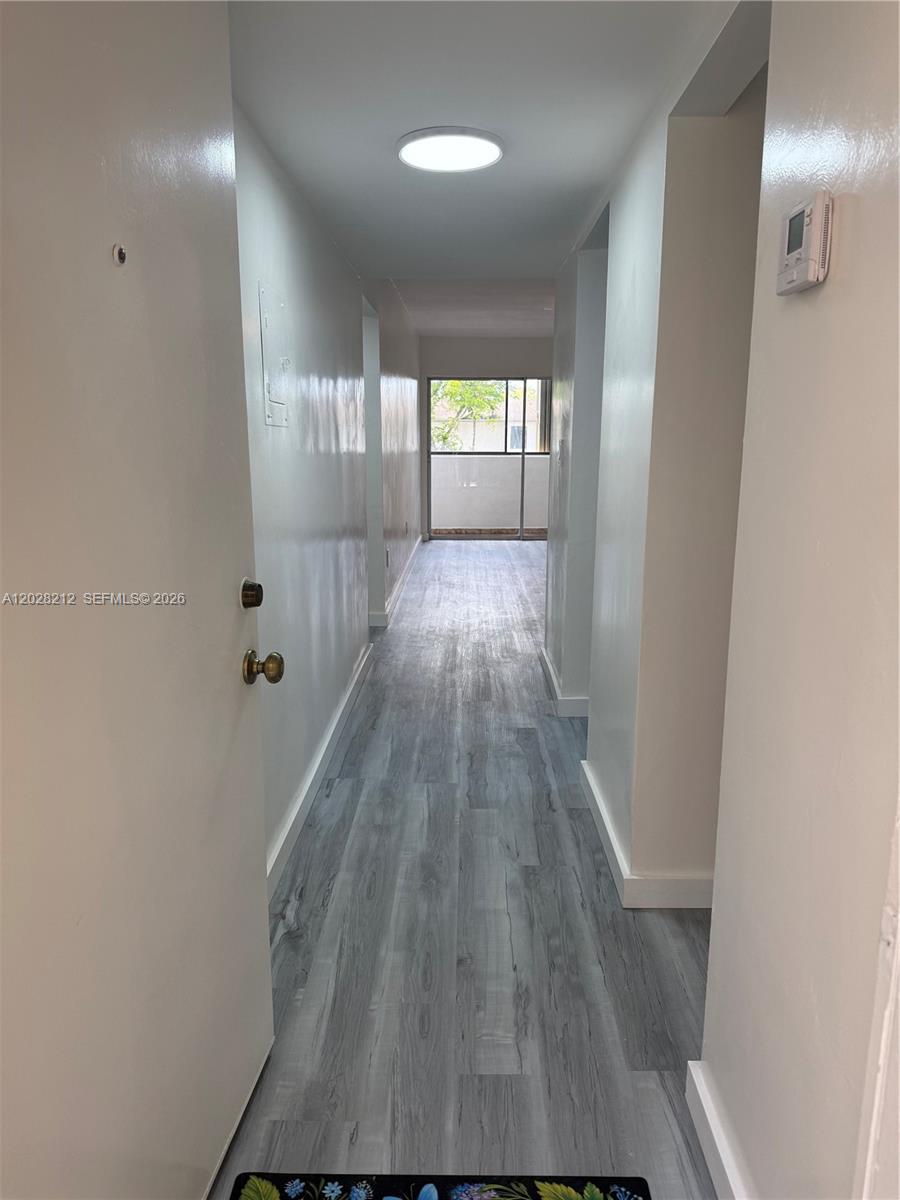 1555 W 44th Place