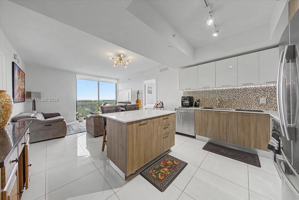 5252 NW 85th Avenue