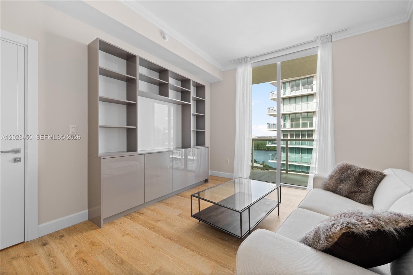 250 Sunny Isles Boulevard