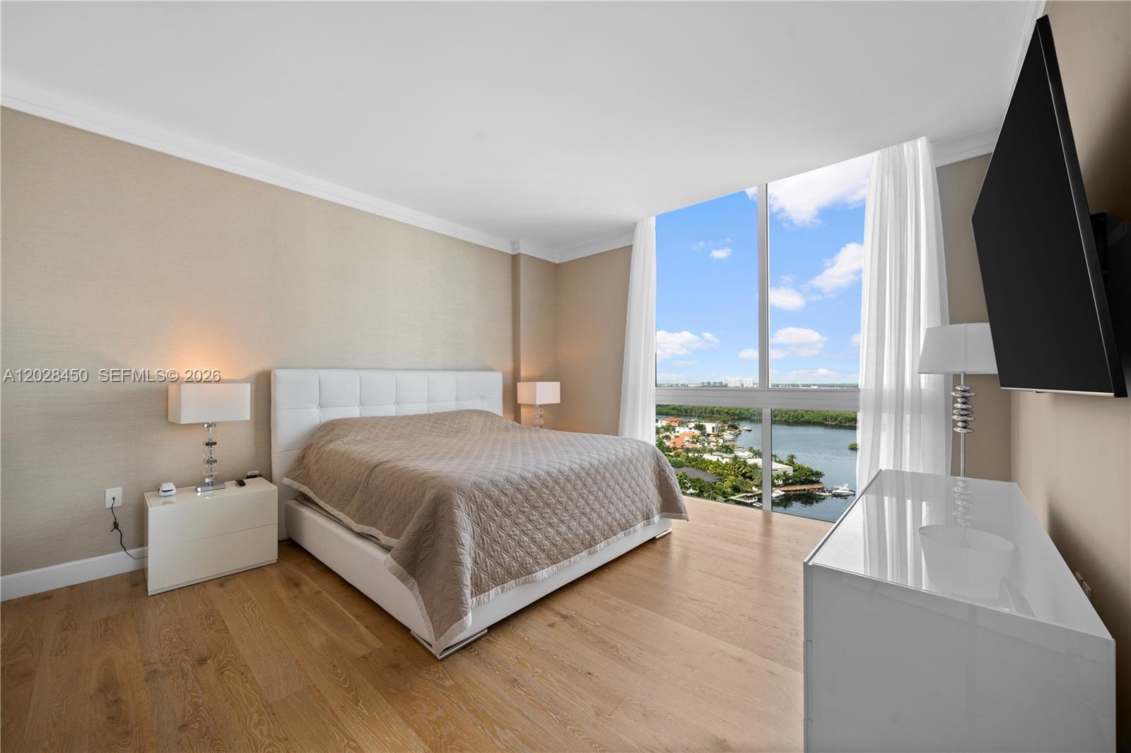 250 Sunny Isles Boulevard