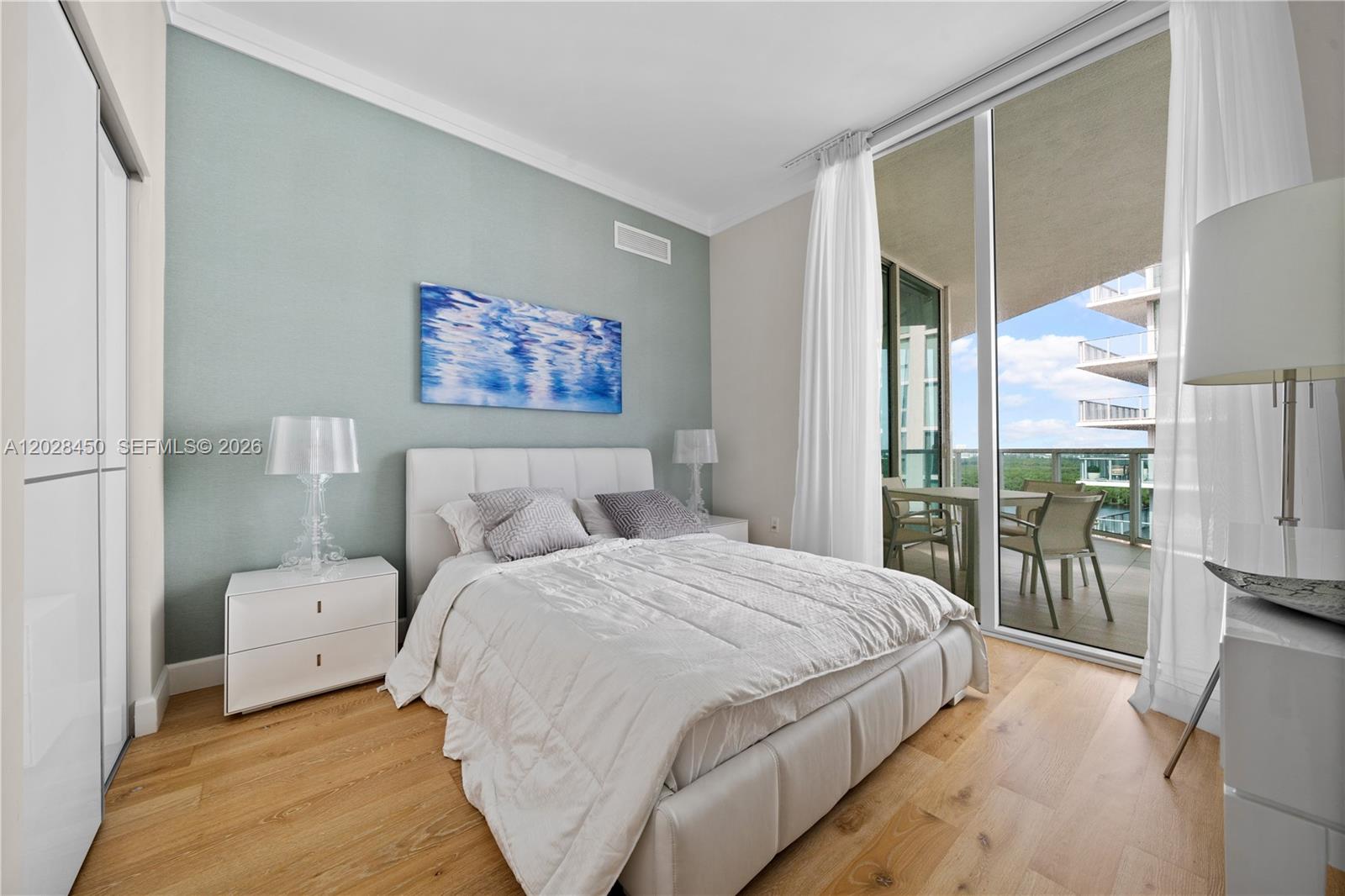 250 Sunny Isles Boulevard