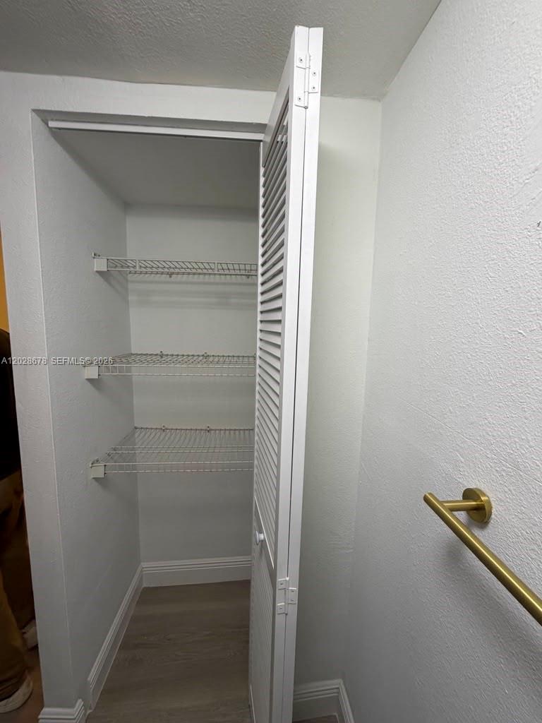 492 NW 165th St Road