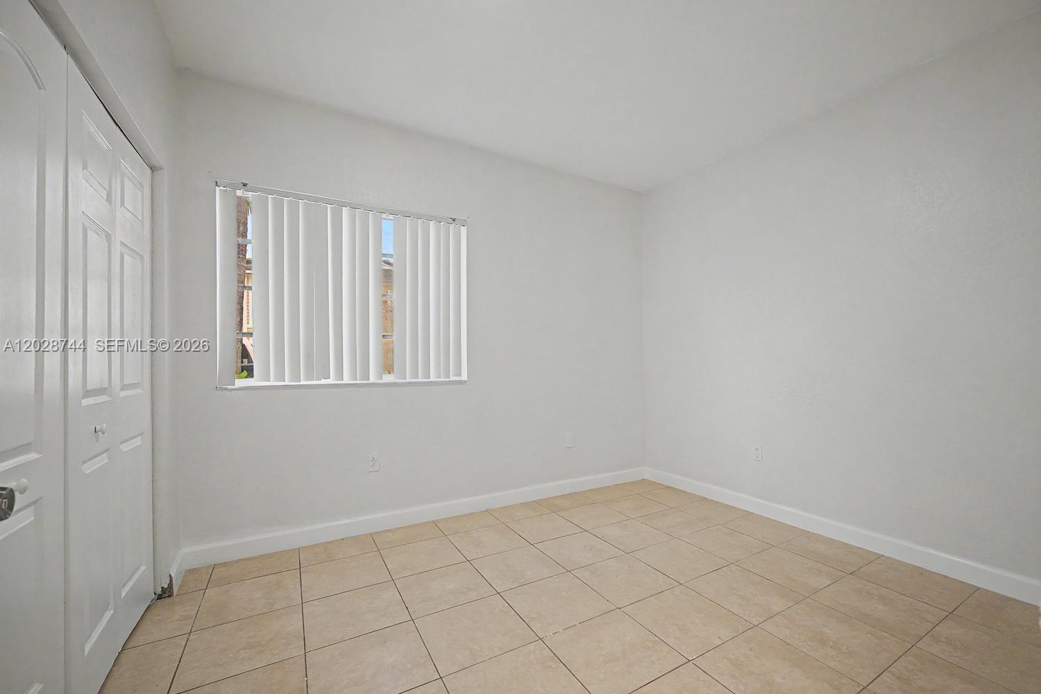 373 NE 26th Place