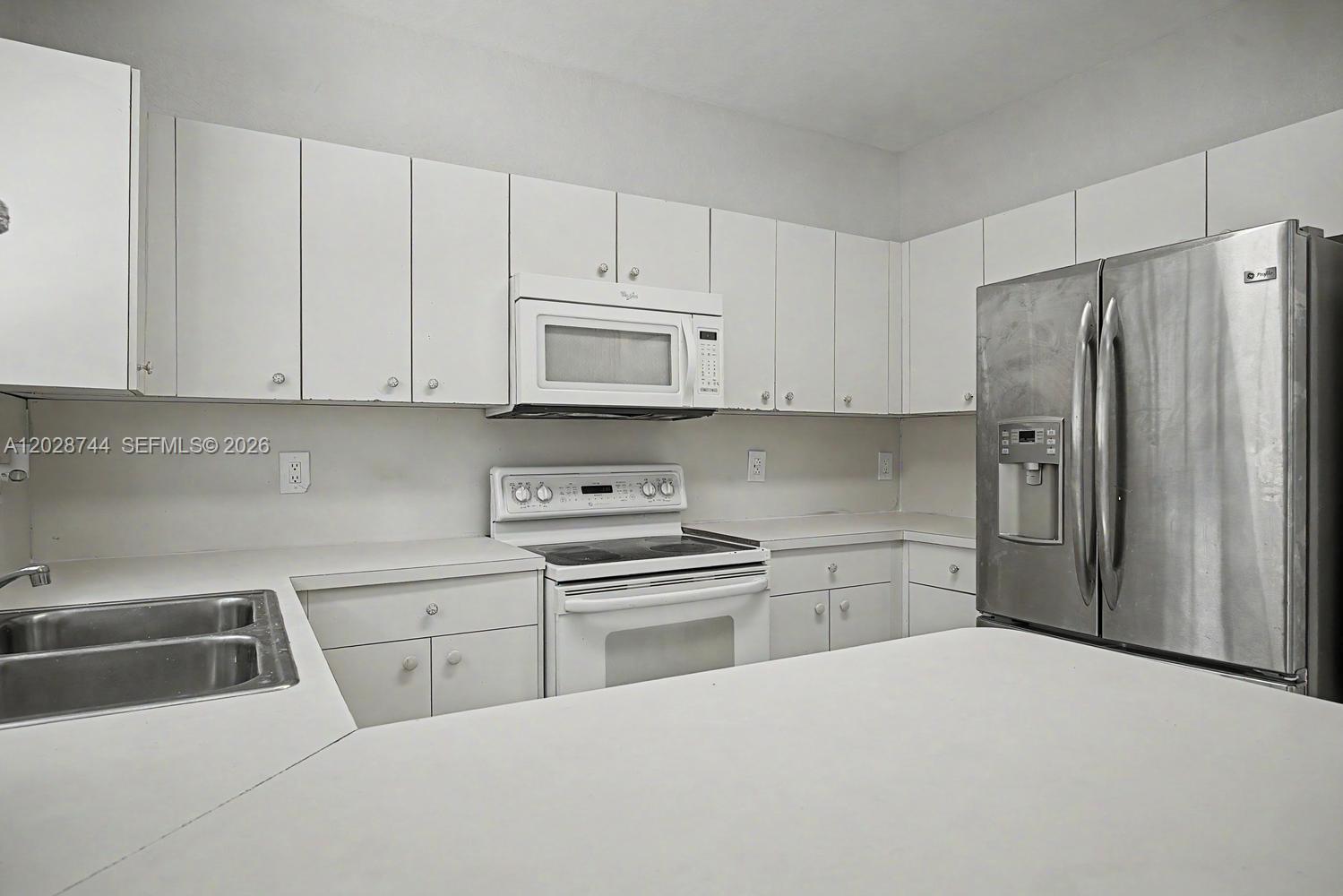 373 NE 26th Place