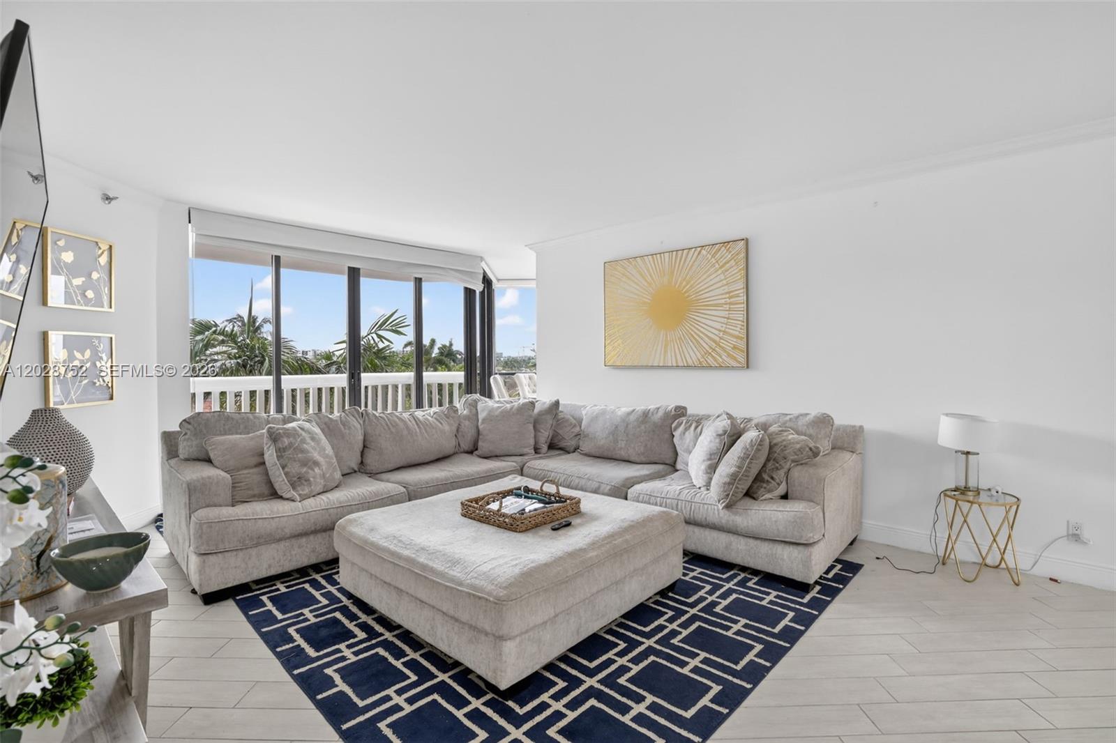 1000 Island Boulevard