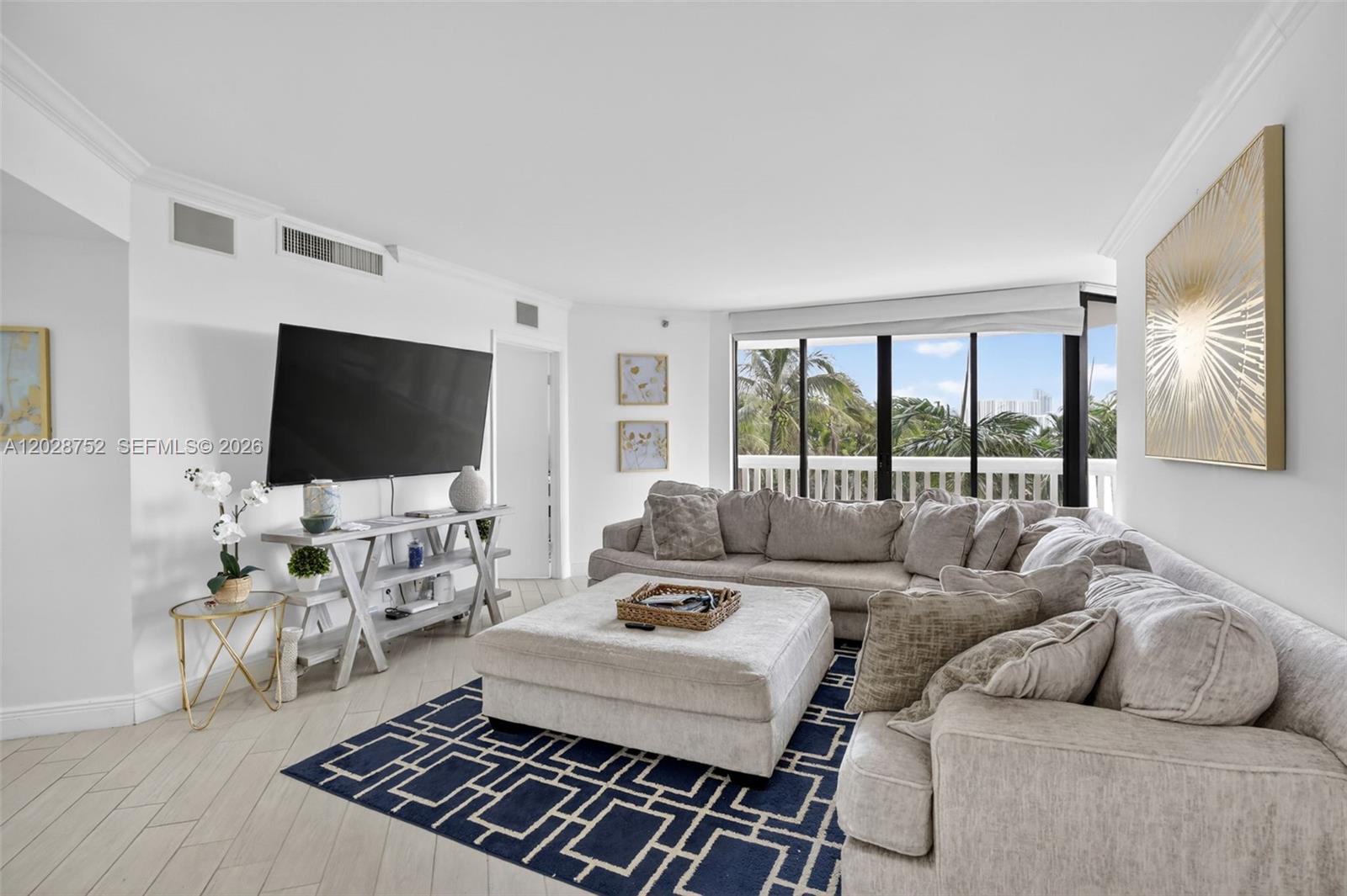 1000 Island Boulevard