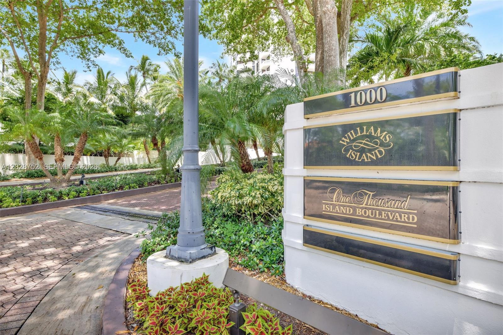1000 Island Boulevard