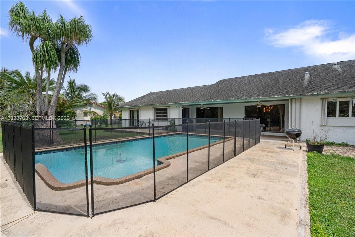 1571 NW 20th Street