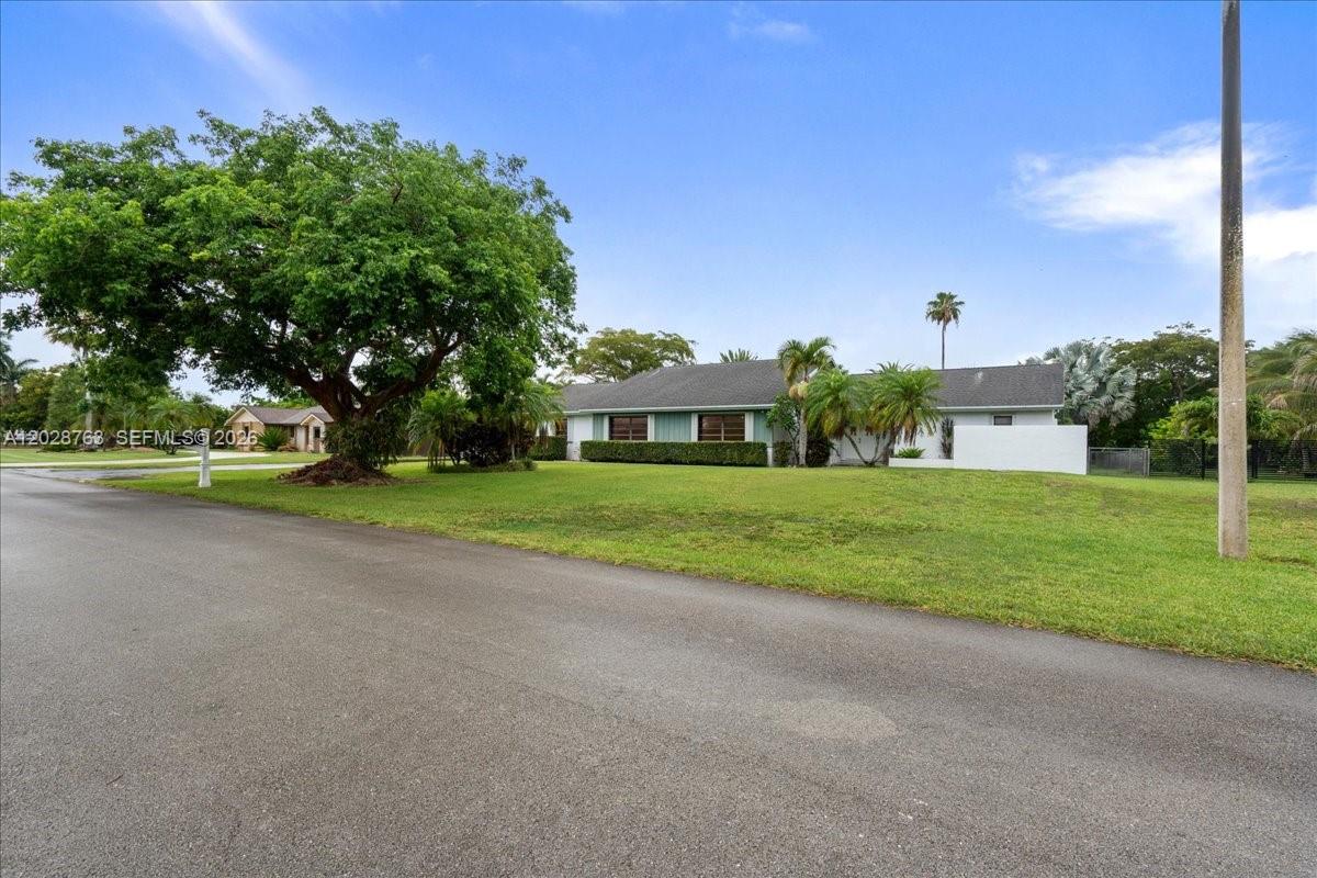 1571 NW 20th Street
