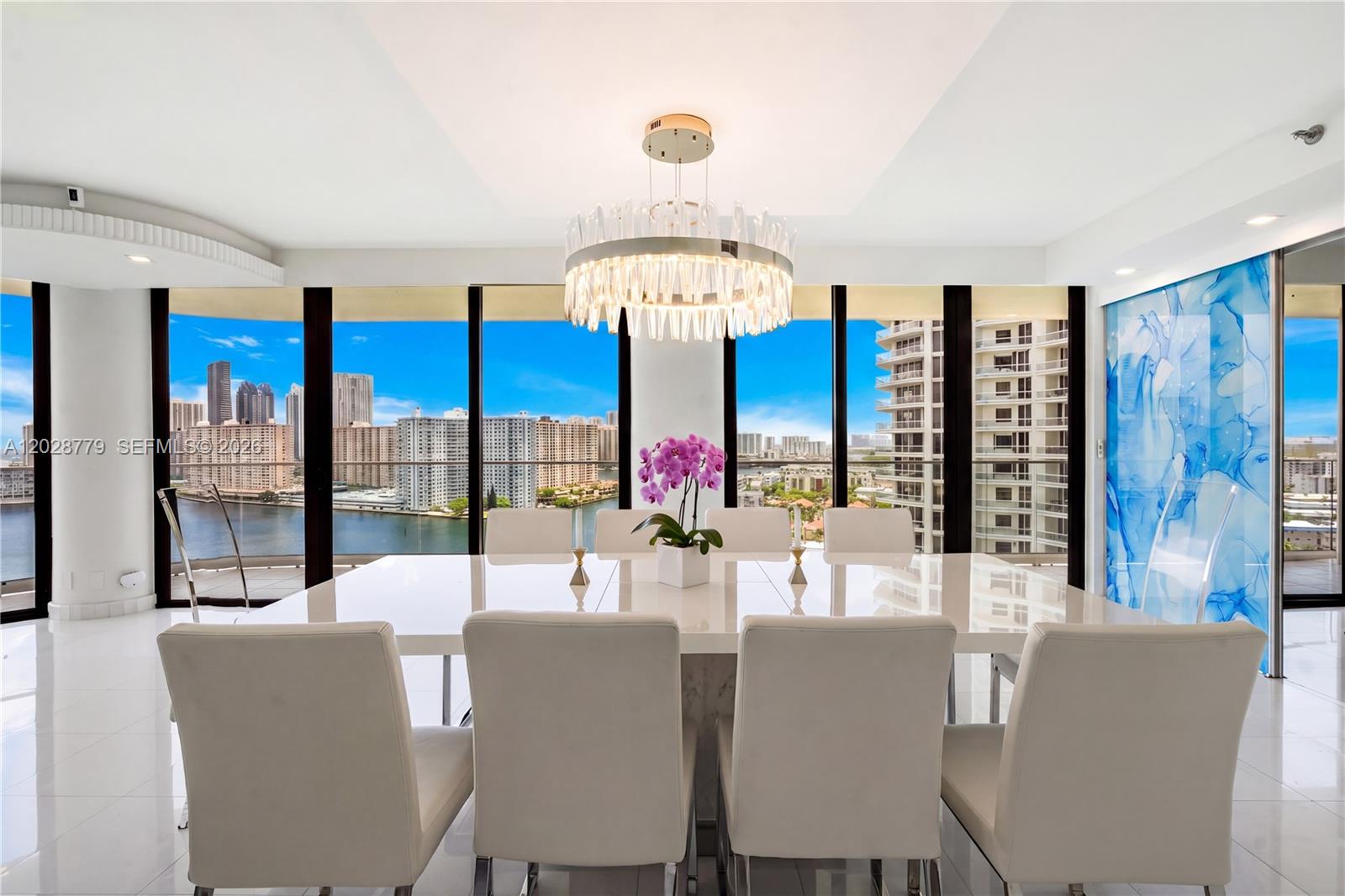 2800 Island Boulevard