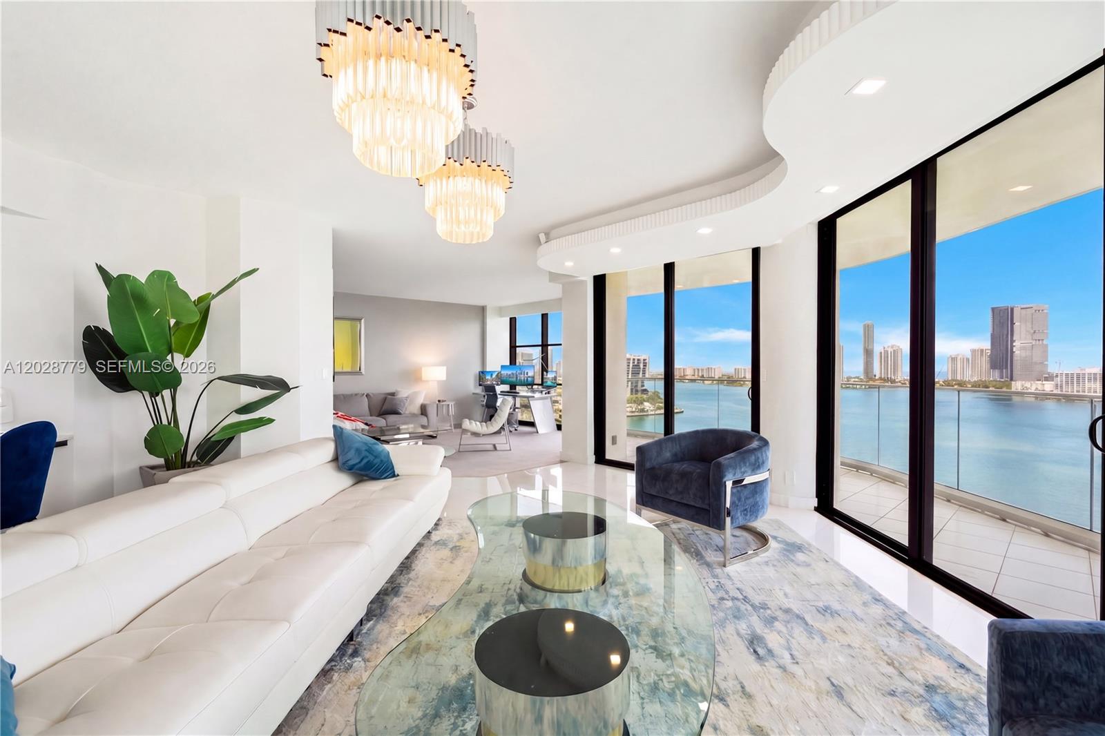 2800 Island Boulevard