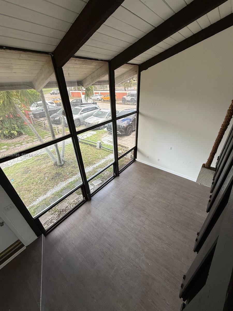 14310 NE 5th Place