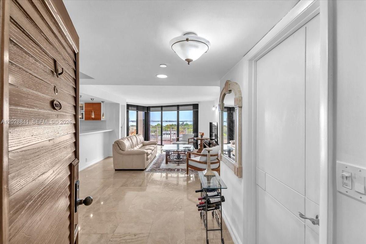 2000 Towerside Terrace